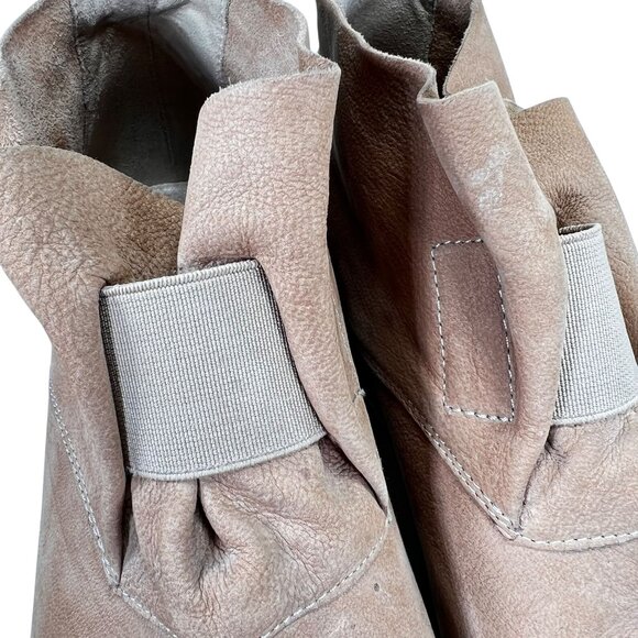 Eileen Fisher Tan Leather Ankle Boots Elastic Gore Low Block Heel Pull Tabs Sz 8 - Picture 6 of 16